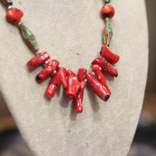 Collier Artisanal en Corail Naturel et Cuivre – Turquoise & Corail