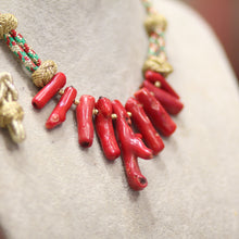 Collier en Corail Naturel Rouge – Pièce Artisanale Marocaine Unique