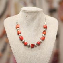 Collier en Corail Naturel Rouge – Élégance Artisanale