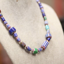 Collier Artisanal Marocain en Perles de Verre Multicolores – Bleu & Turquoise