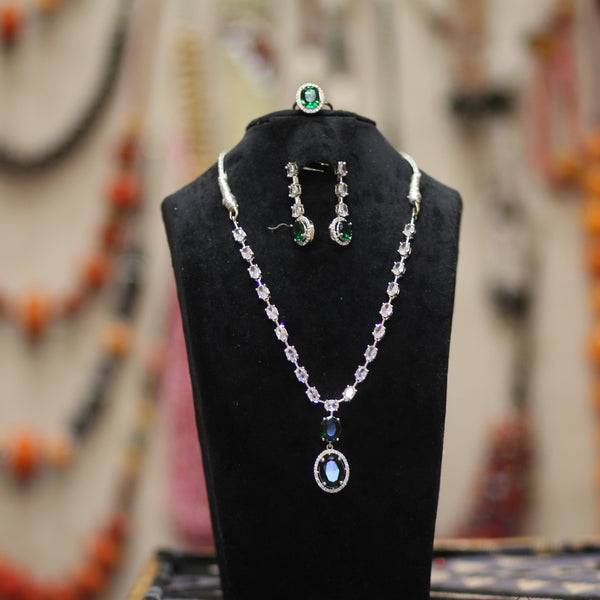 Ensemble Bijoux de Luxe Vert – Collier, Boucles d’Oreilles & Bague
