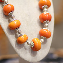 Collier Artisanal Marocain en Perles Orange & Jaune – Bijou Élégant Unique