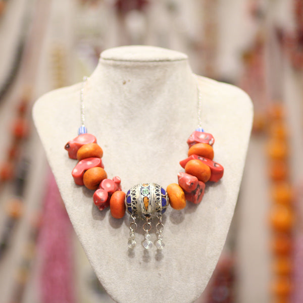 Collier en Corail Naturel Rouge – Bijou Artisanal Marocain Unique