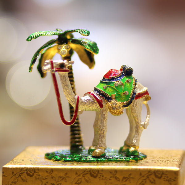 Statuette Chameau Marocain Décoratif – Figurine Orientale avec Palmier et Détails Dorés