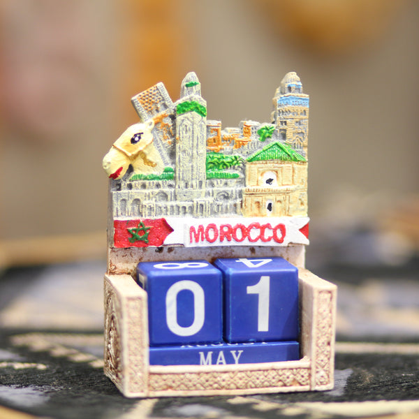 Calendrier Perpétuel Marocain Décoratif – Souvenir du Maroc avec Motifs Traditionnels