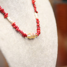 Collier en Corail Rouge Naturel & Perles Blanches – Bijou Marocain Artisanal