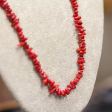 Sautoir en Corail Rouge Naturel – Élégance Artisanale Marocaine