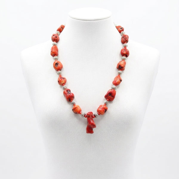 Collier en Corail Naturel Rouge – Bijou Artisanal Marocain Unique
