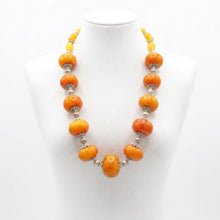 Collier Artisanal Marocain en Perles Orange & Jaune – Bijou Élégant Unique